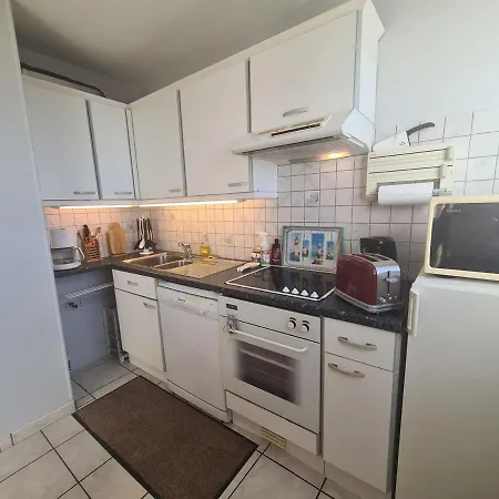 Rénové 3 Pièces Avec Balcon, Proche - - Fr-1-224c-237 * Saint-Jean-de-Monts