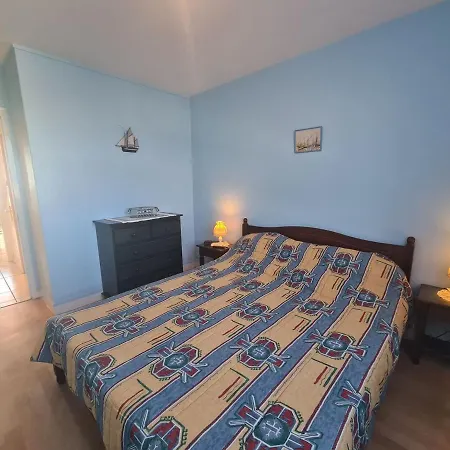 Rénové 3 Pièces Avec Balcon, Proche - - Fr-1-224c-237 Appartement *