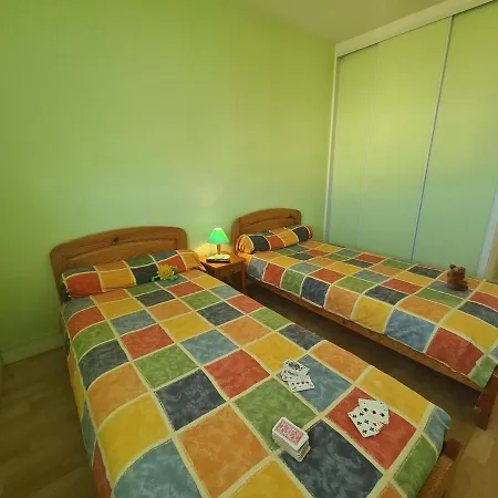 Rénové 3 Pièces Avec Balcon, Proche - - Fr-1-224c-237 Appartement *