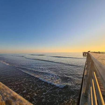 Rénové 3 Pièces Avec Balcon, Proche - - Fr-1-224c-237