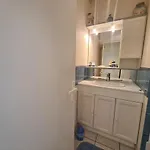 Renove 3 Pieces Avec Balcon, Proche - - Fr-1-224c-237